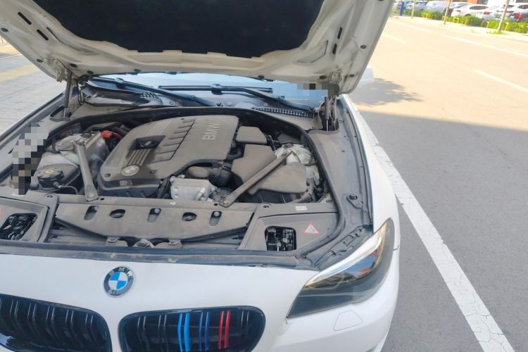 Used BMW 5 Series 2012 520Li Elegant Edition Engine Bay Left