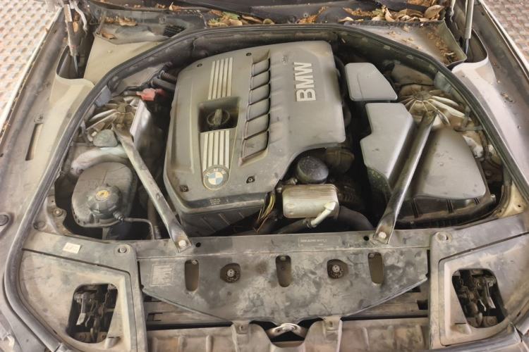 Used BMW 5 Series 2012 520Li Elegant Edition Engine Bay