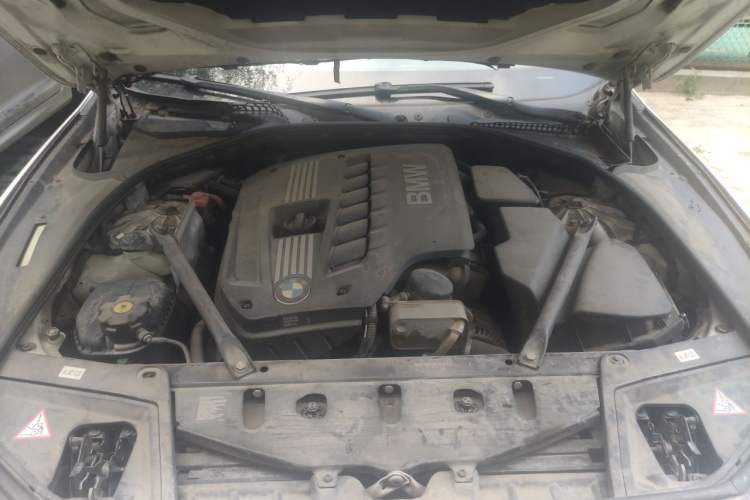 Used BMW 5 Series 2012 523Li Luxury Model Engine Bay