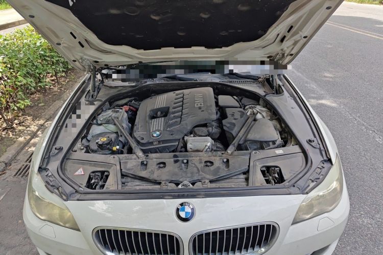 Used BMW 5 Series 2012 520Li Elegant Edition Engine Bay