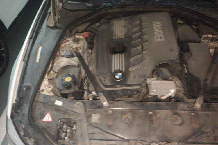 Used BMW 5 Series 2012 523Li Luxury Model Engine Bay Right