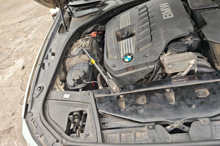 Used BMW 5 Series 2012 523Li Luxury Model Engine Bay Right