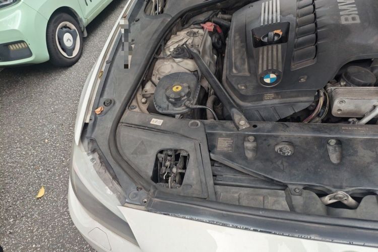 Used BMW 5 Series 2012 520Li Elegant Edition Engine Bay Right