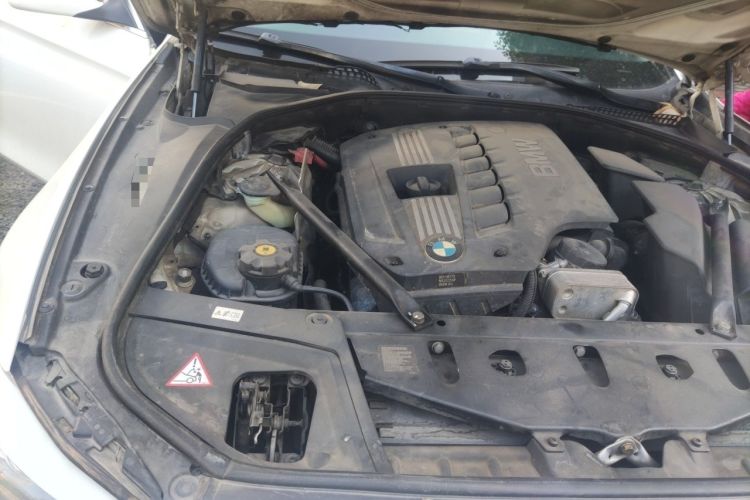 Used BMW 5 Series 2012 523Li Leading Model Engine Bay Right