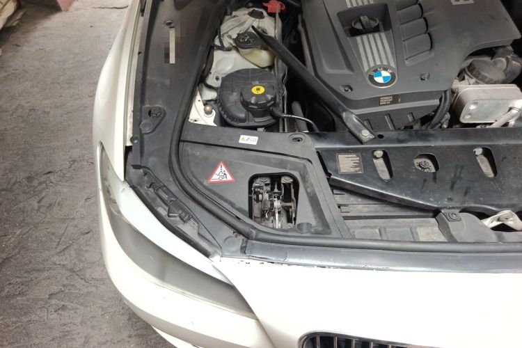 Used BMW 5 Series 2012 523Li Luxury Model Engine Bay Right