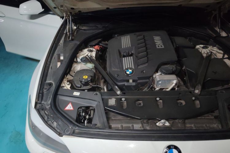 Used BMW 5 Series 2012 523Li Leading Model Engine Bay Right