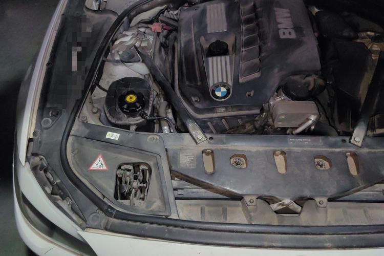 Used BMW 5 Series 2012 523Li Leading Model Engine Bay Right