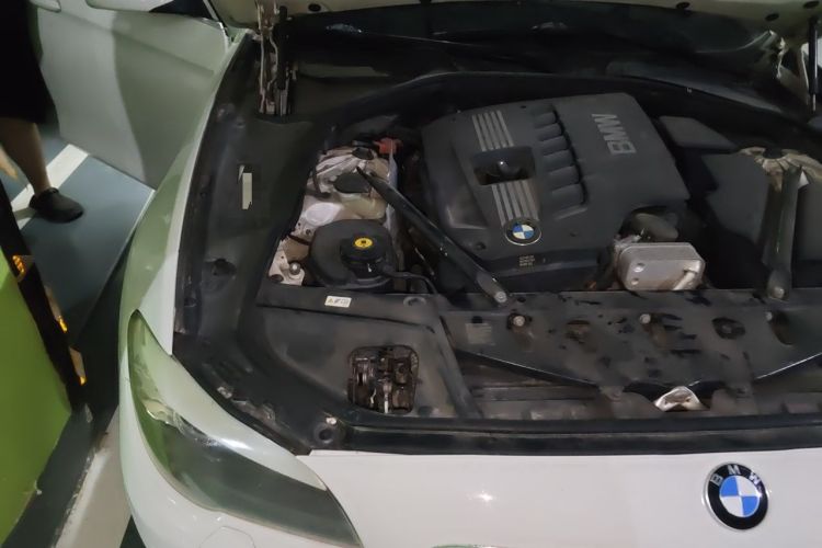 Used BMW 5 Series 2012 523Li Luxury Model Engine Bay Right