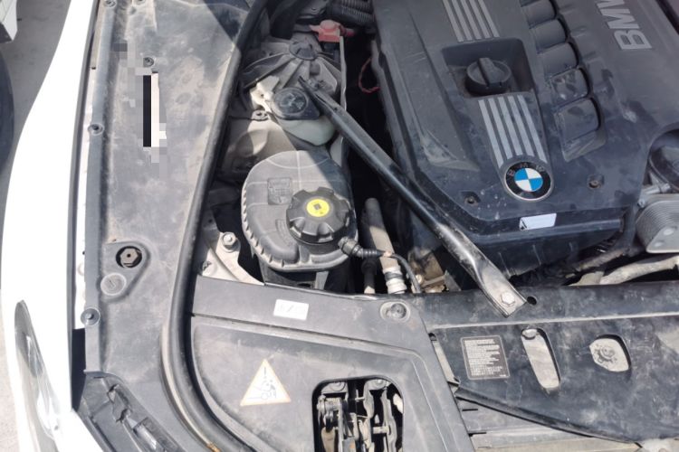 Used BMW 5 Series 2012 520Li Elegant Edition Engine Bay Right