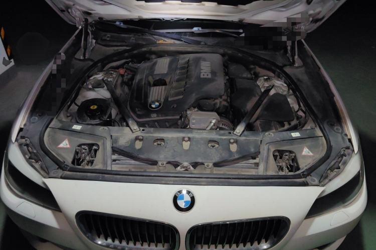 Used BMW 5 Series 2012 523Li Leading Model Engine Bay