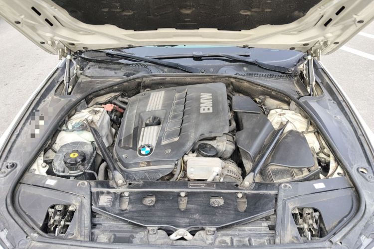 Used BMW 5 Series 2012 523Li Luxury Model Engine Bay