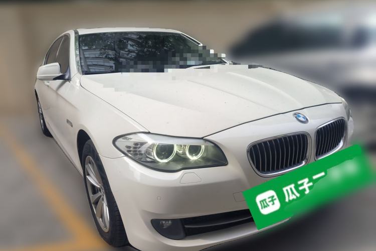 Used BMW 5 Series 2012 520Li Elegant Edition Front Right 45 Deg