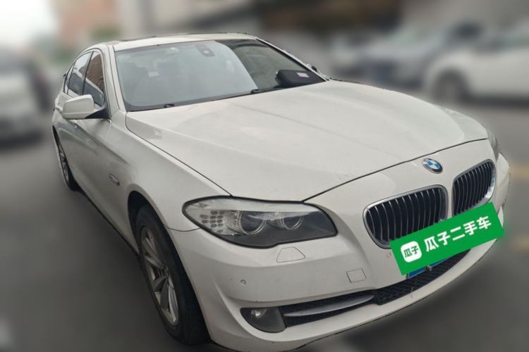 Used BMW 5 Series 2012 520Li Elegant Edition Front Right 45 Deg