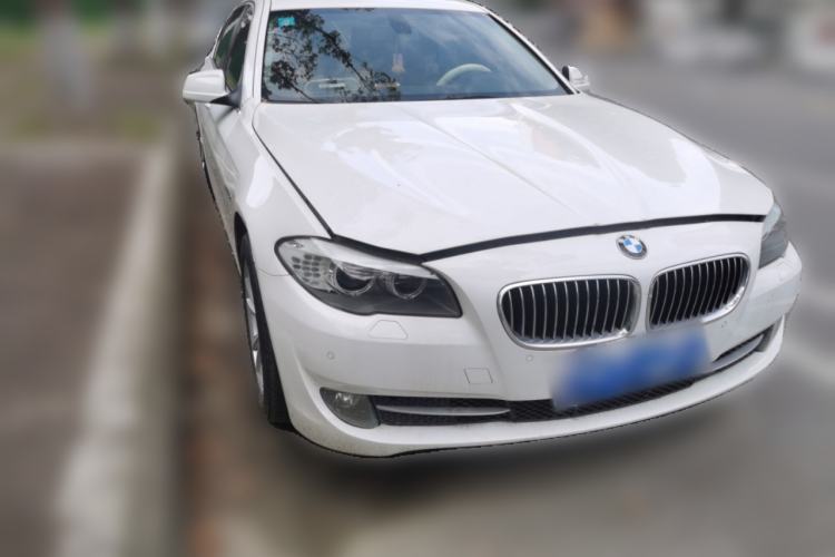 Used BMW 5 Series 2012 520Li Elegant Edition Front Right 45 Deg