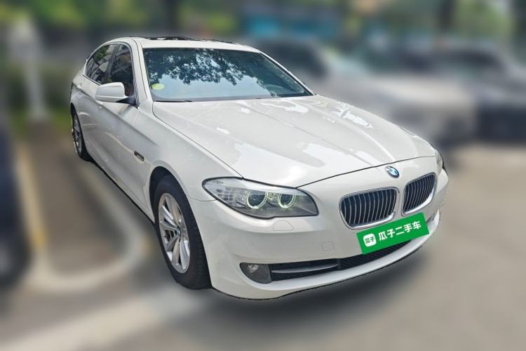 Used BMW 5 Series 2012 520Li Elegant Edition Front Right 45 Deg