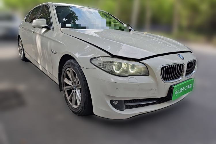 Used BMW 5 Series 2012 520Li Elegant Edition Front Right 45 Deg