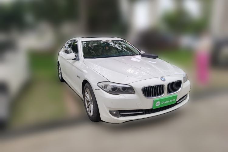 Used BMW 5 Series 2012 520Li Elegant Edition Front Right 45 Deg