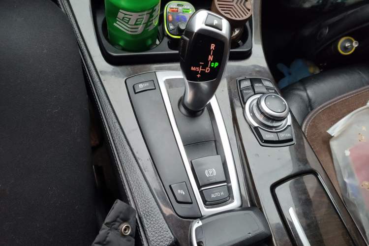 Used BMW 5 Series 2012 523Li Leading Model Gear Lever
