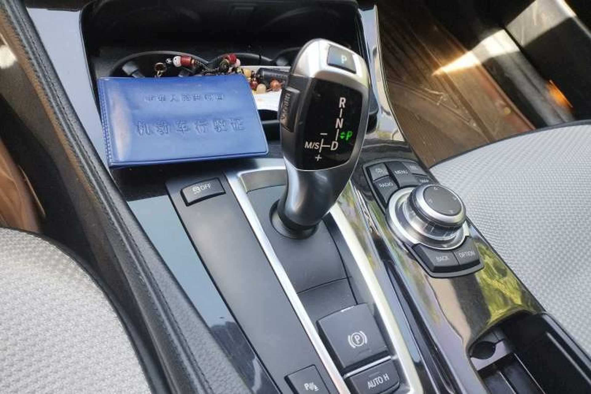 Used BMW 5 Series 2012 523Li Leading Model Gear Lever