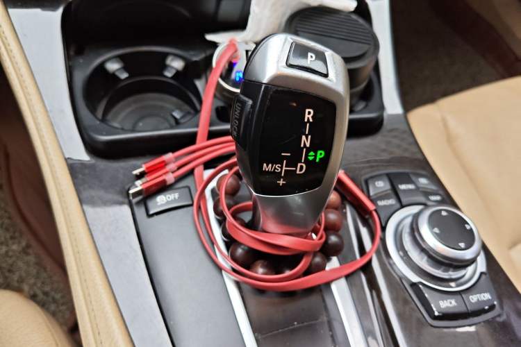 Used BMW 5 Series 2012 523Li Luxury Model Gear Lever