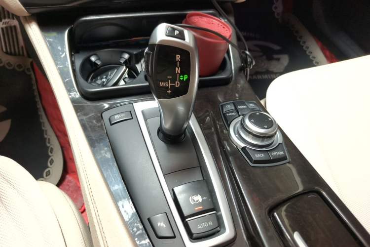 Used BMW 5 Series 2012 523Li Luxury Model Gear Lever