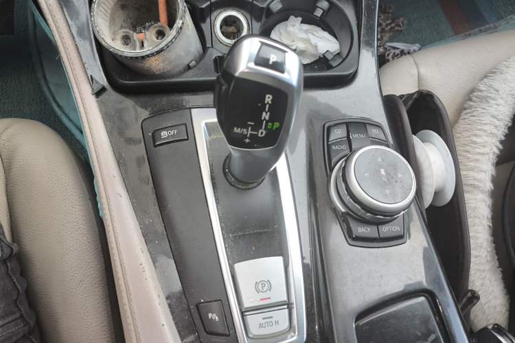 Used BMW 5 Series 2012 523Li Luxury Model Gear Lever