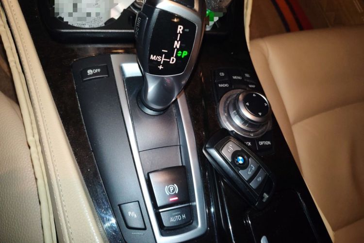Used BMW 5 Series 2012 523Li Leading Model Gear Lever