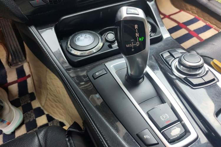 Used BMW 5 Series 2012 523Li Luxury Model Gear Lever