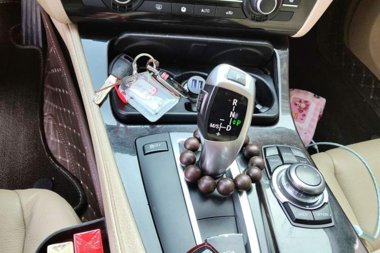 Used BMW 5 Series 2012 523Li Luxury Model Gear Lever