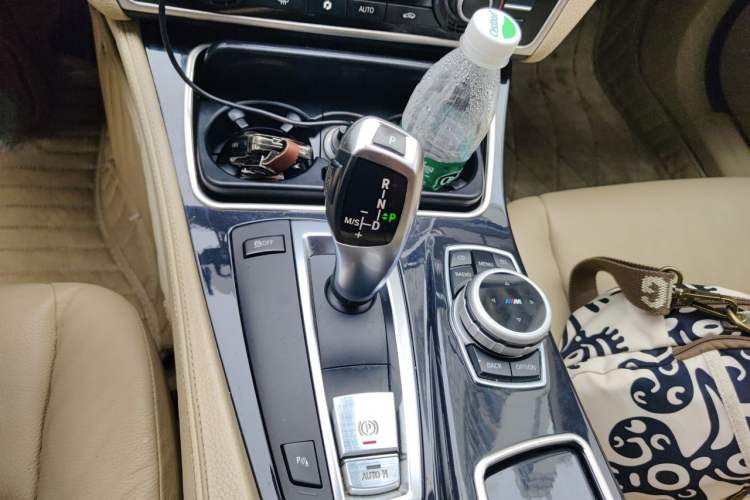 Used BMW 5 Series 2012 520Li Elegant Edition Gear Lever