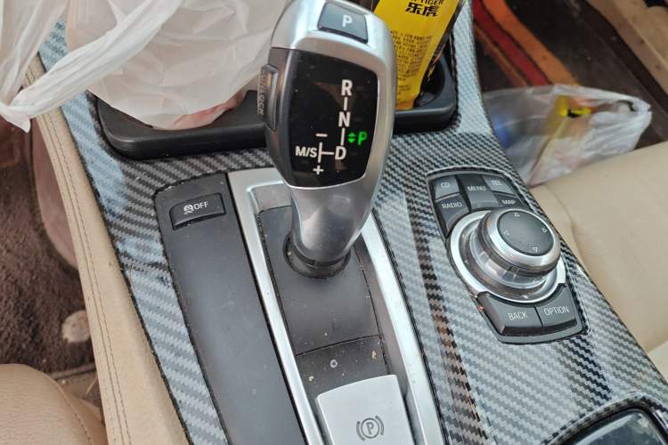 Used BMW 5 Series 2012 520Li Elegant Edition Gear Lever