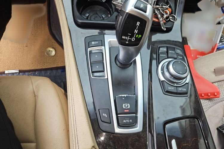 Used BMW 5 Series 2012 530i Sport Touring Gear Lever