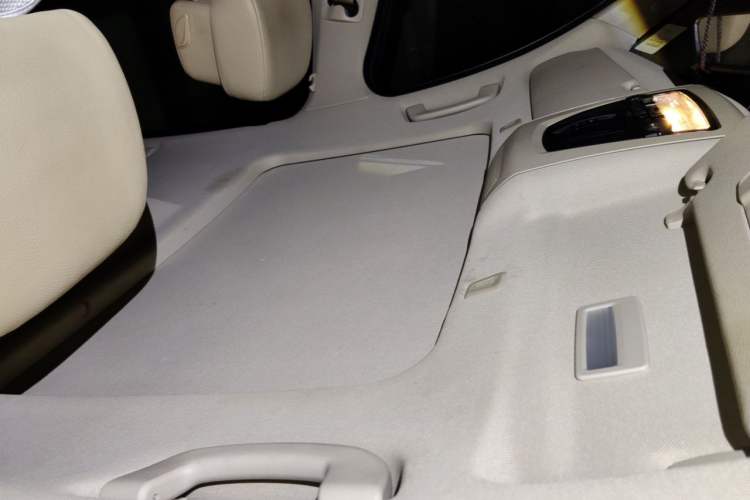 Used BMW 5 Series 2012 523Li Leading Model Headliner