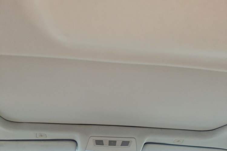 Used BMW 5 Series 2012 520Li Elegant Edition Headliner
