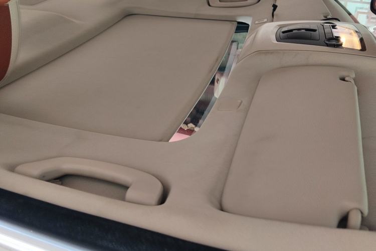 Used BMW 5 Series 2012 523Li Leading Model Headliner