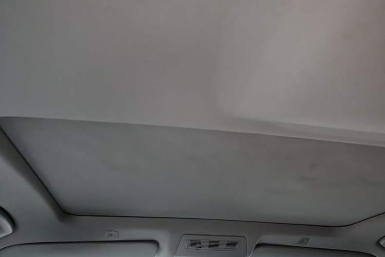 Used BMW 5 Series 2012 520Li Elegant Edition Headliner