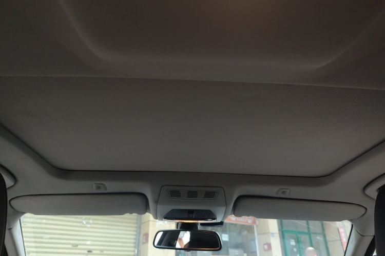 Used BMW 5 Series 2012 523Li Luxury Model Headliner
