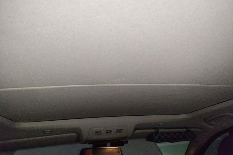 Used BMW 5 Series 2012 530i Sport Touring Headliner