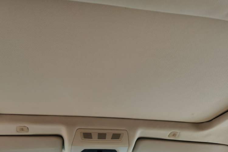 Used BMW 5 Series 2012 520Li Elegant Edition Headliner