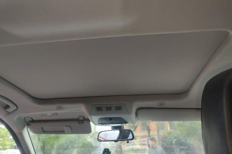 Used BMW 5 Series 2012 523Li Leading Model Headliner