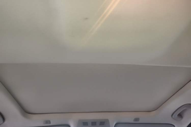 Used BMW 5 Series 2012 523Li Luxury Model Headliner
