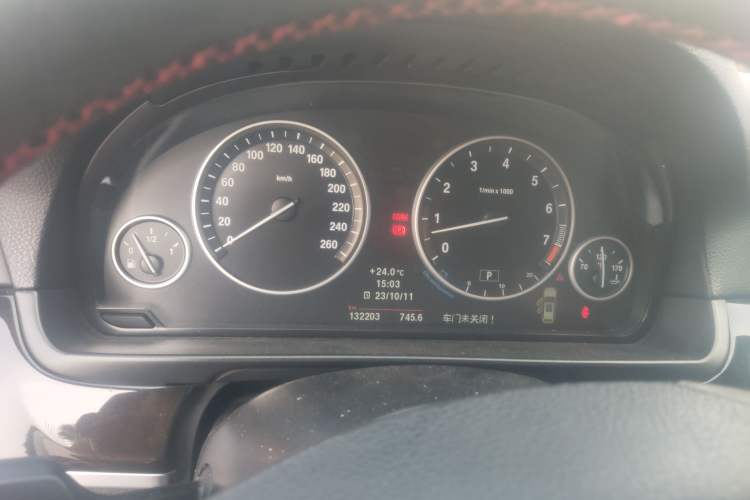 Used BMW 5 Series 2012 530i Sport Touring Instrument Cluster