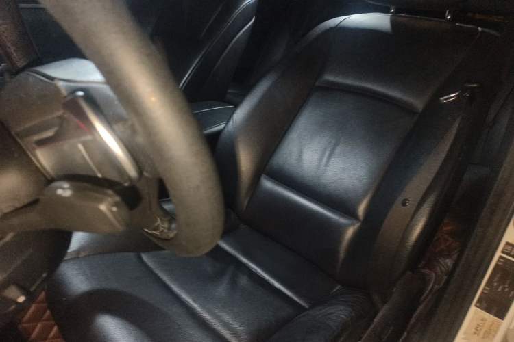 Used BMW 5 Series 2012 535Li Leading Model Left Front Seat