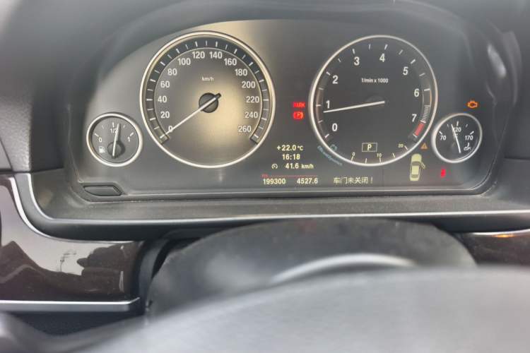 Used BMW 5 Series 2012 523Li Luxury Model Odometer Close Up