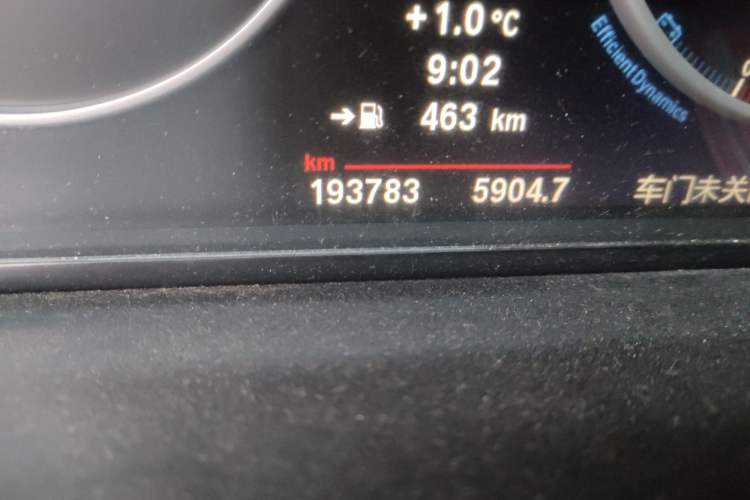 Used BMW 5 Series 2012 523Li Leading Model Odometer Close Up