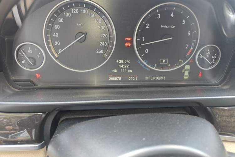 Used BMW 5 Series 2012 523Li Luxury Model Odometer Close Up