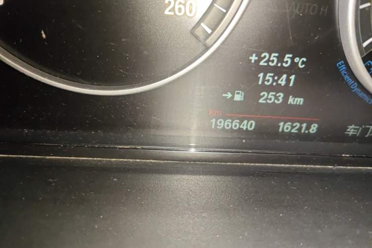 Used BMW 5 Series 2012 523Li Leading Model Odometer Close Up