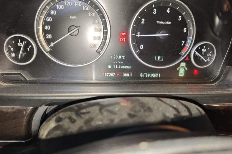 Used BMW 5 Series 2012 523Li Luxury Model Odometer Close Up