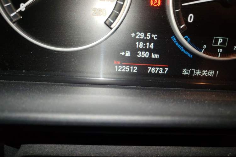 Used BMW 5 Series 2012 523Li Leading Model Odometer Close Up