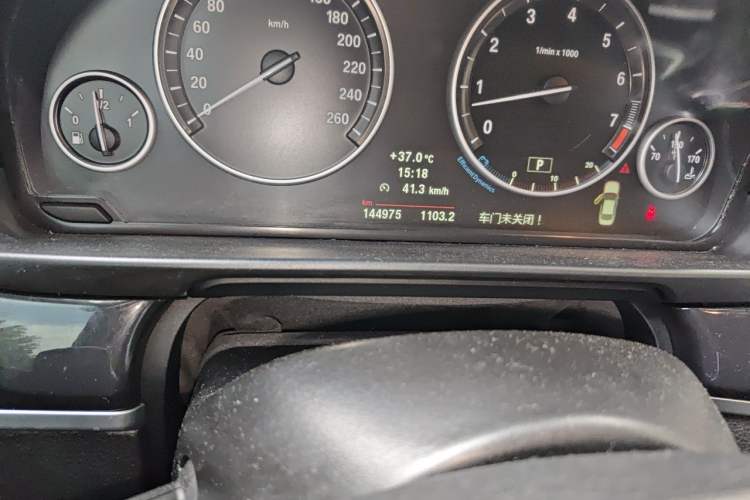 Used BMW 5 Series 2012 520Li Elegant Edition Odometer Close Up
